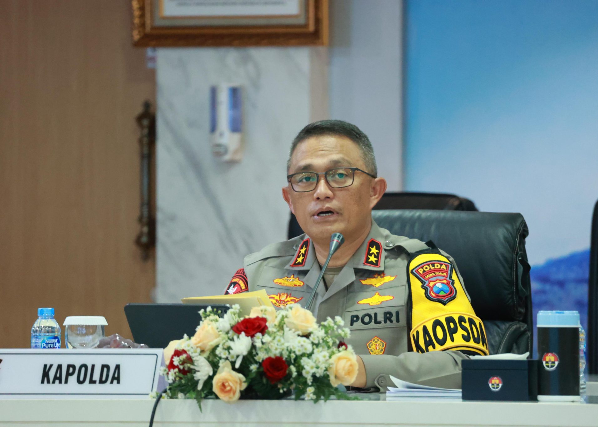Tanpa Kompromi : Kapolda Jawa Timur Irjen Pol Imam Sugianto.
