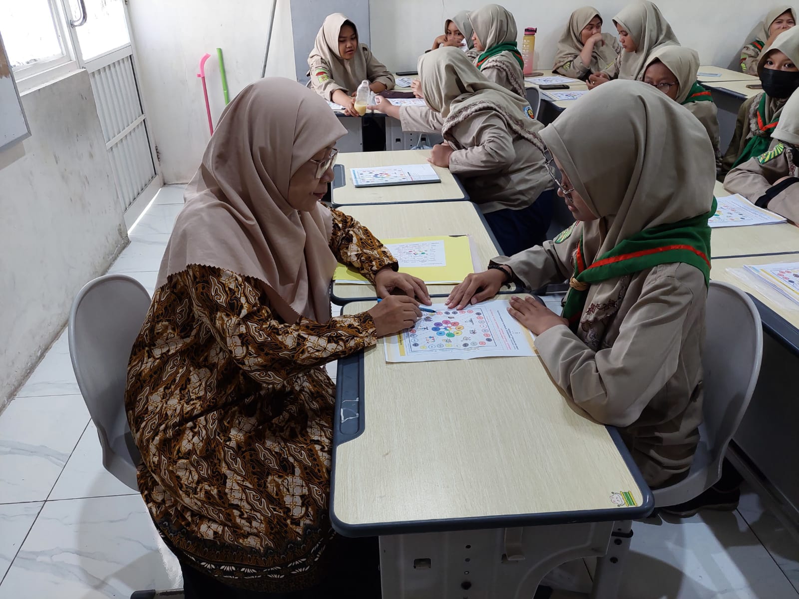 KESETARAAN: SMP Muhammadiyah 1 Surabaya berusaha menciptakan lingkungan belajar yang ramah dan mendukung semua siswa, tanpa memandang perbedaan yang ada lewat pendekatan inklusif.