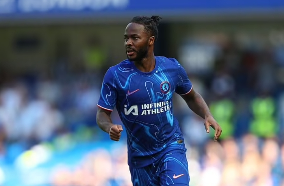 Raheem Sterling tidak masuk dalam skuad Chelsea pada pertandingan melawan Manchester City.
