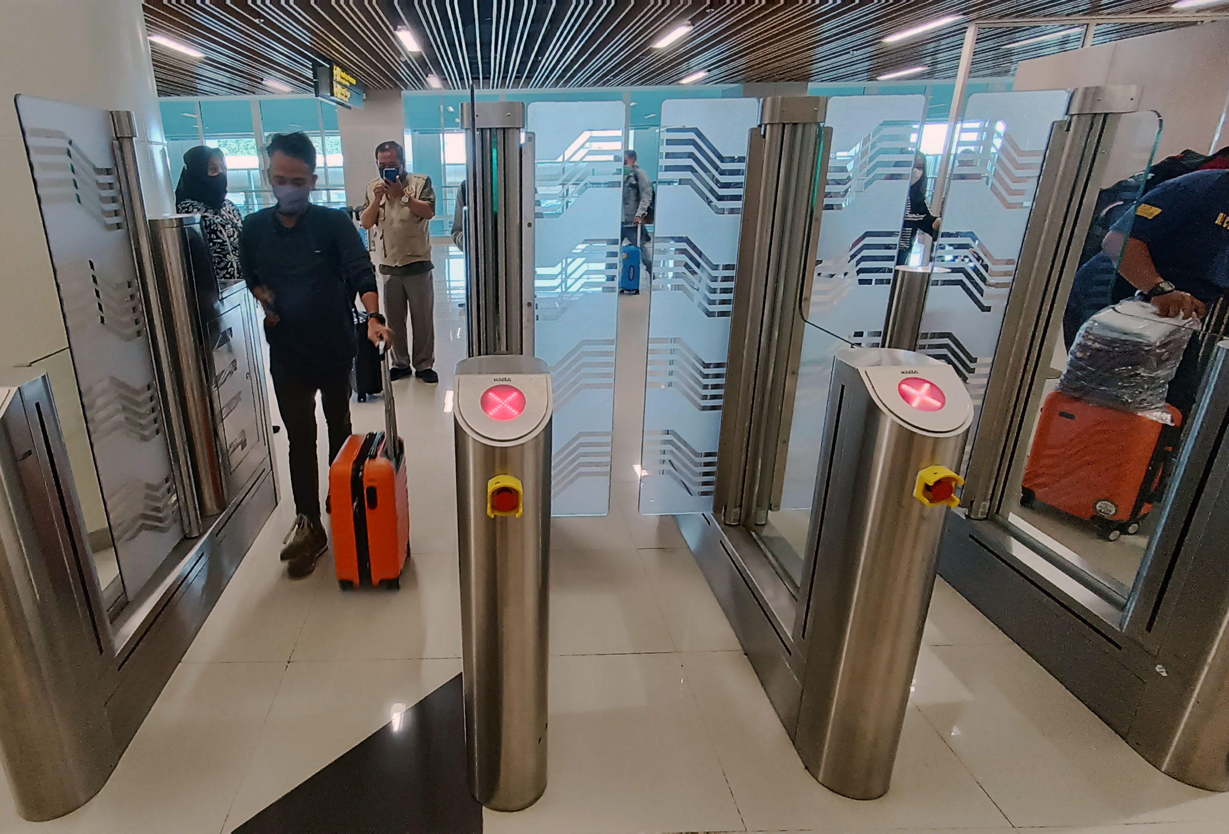 Tahun lalu ada tiga kasus cacar monyet di Jawa Timur, Balai Besar Kekarantinaan Kesehatan Surabaya mewaspadai pintu masuk bandara dan pelabuhan.