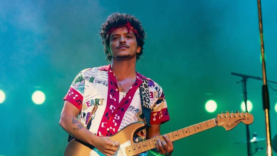 Bruno Mars.