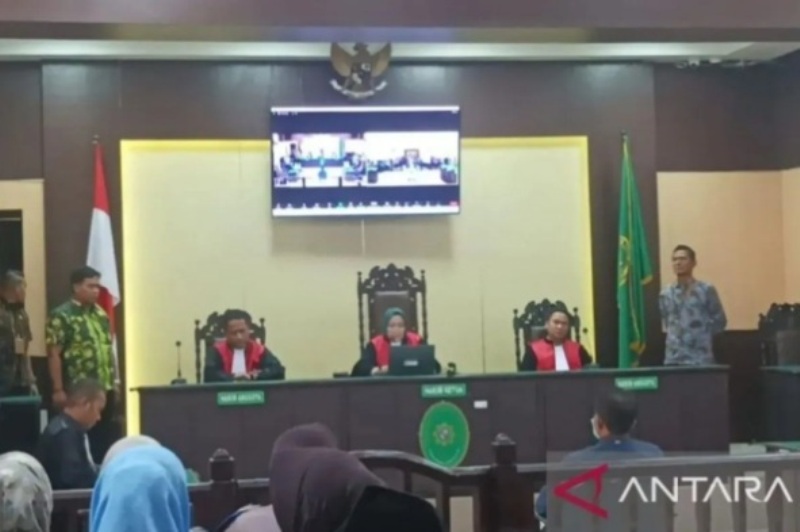 DOKUMEN: Fauzan Adima dalam sidang kasus pencemaran ama baik di Pengadilan Negeri (PN) Sampang.