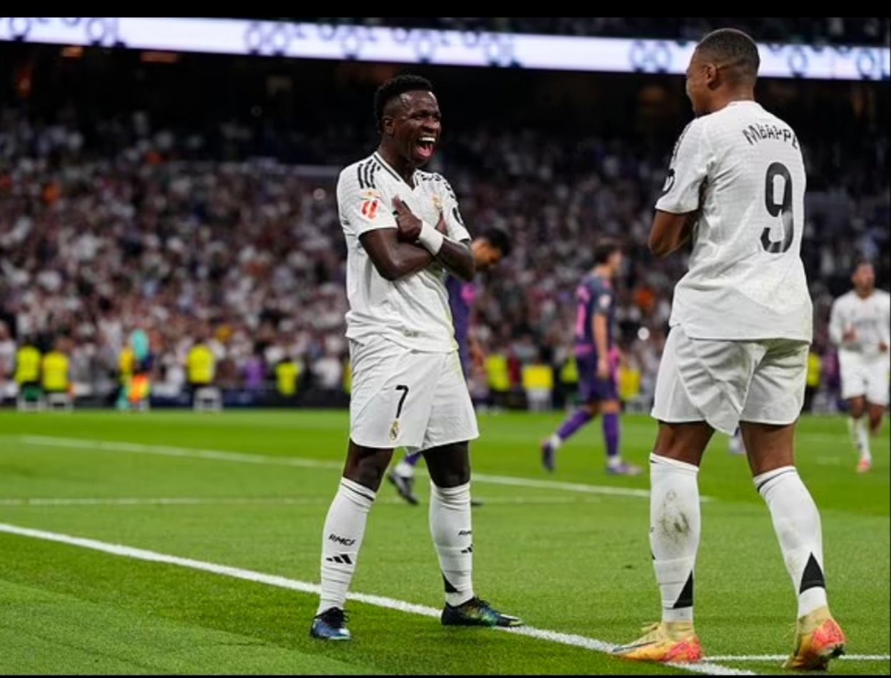 Vinicius Junior dan Kylian Mbappe cetak gol saat Real Madrid kalahkan Espanyol.