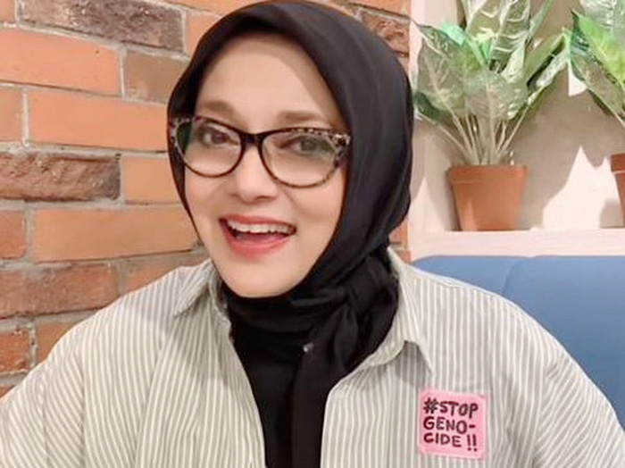 Marissa Haque yang wafat hari ini (2/10) dikenal sebagai artis multi talenta.