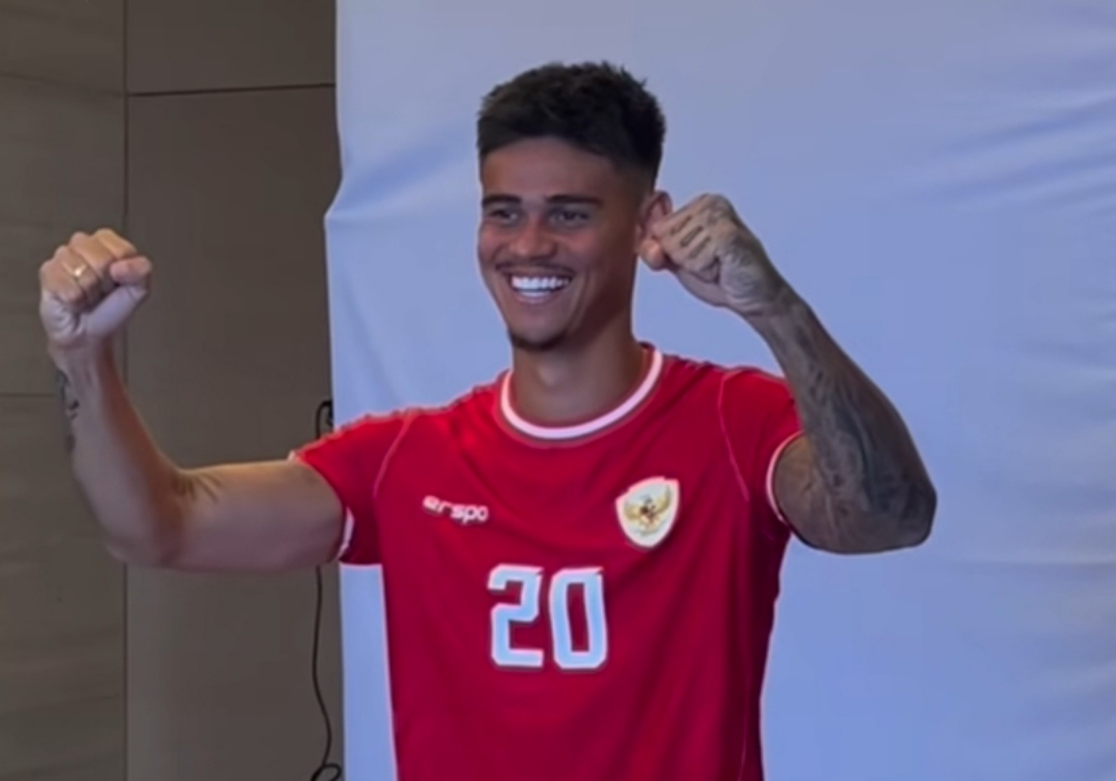 Mees Hilgers mendapatkan panggilan timnas untuk menghadapi Bahrain dan China.