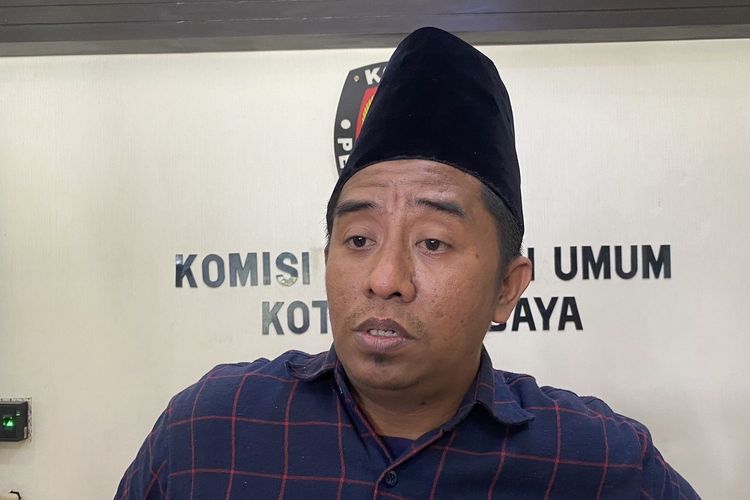 Komisioner KPU Surabaya Bidang Sosdiklih, Parmas, dan SDM Subairi.