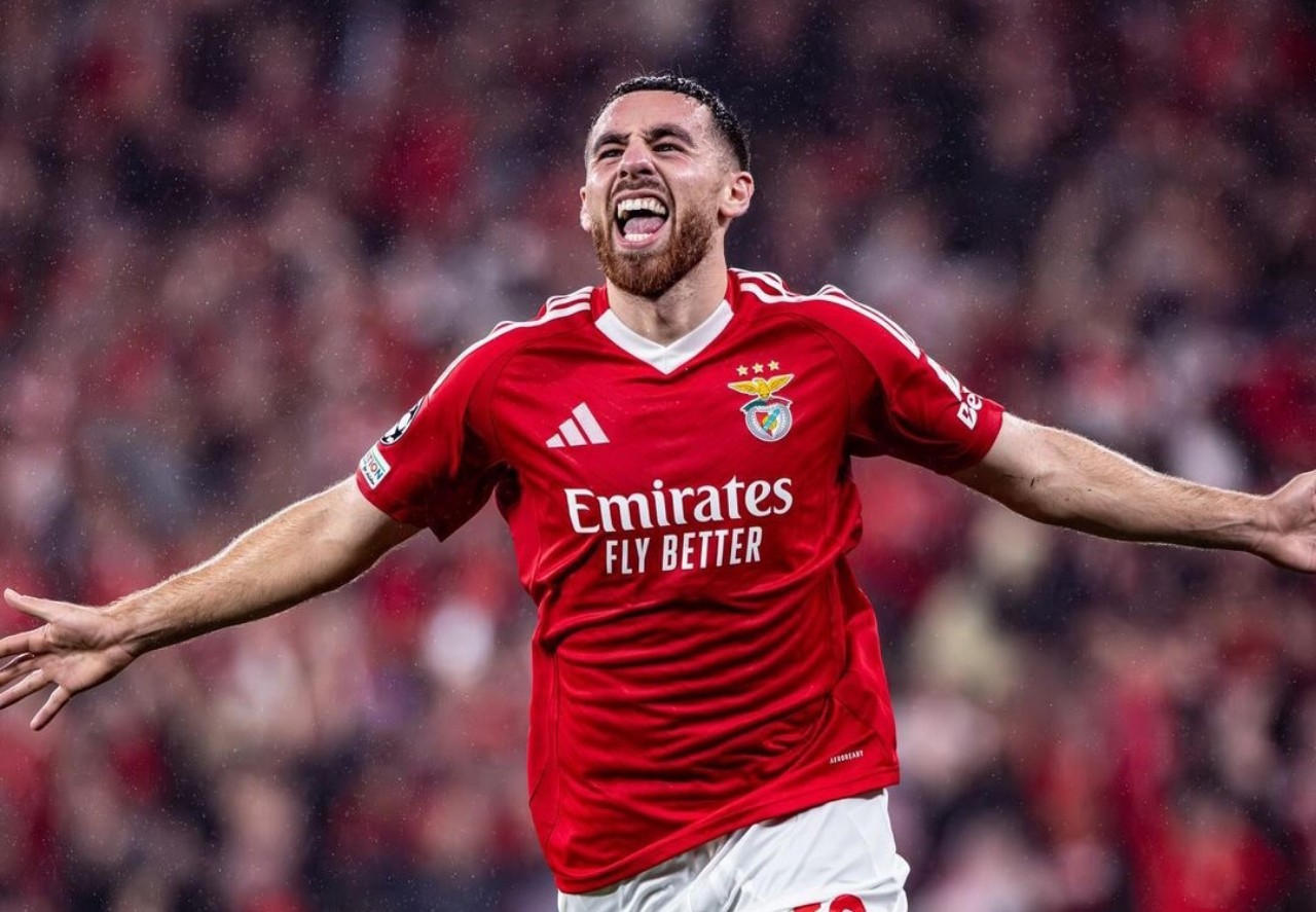 Orkun Kokcu siap bergabung dengan Liverpool dan Arne Slot .