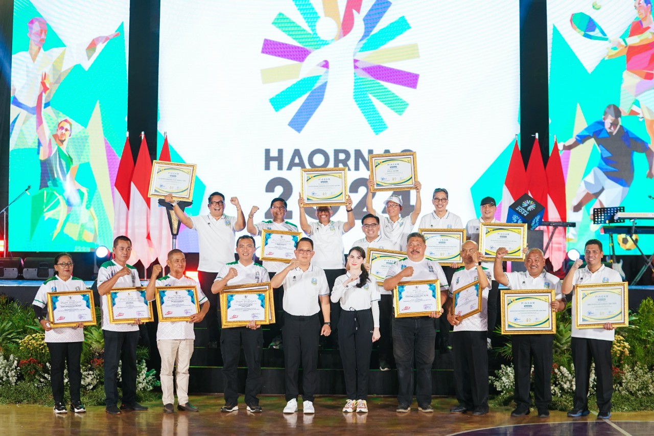 Penghargaan untuk insan olahraga bersamaan dengan Peringatan HAORNAS Jatim 2024.