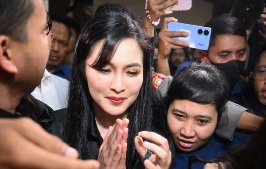Sandra Dewi kembali menjadi saksi dalam sidang kasus dugaan korupsi  PT Timah di Pengadilan Tipikor Jakarta Pusat, Senin (21/10).