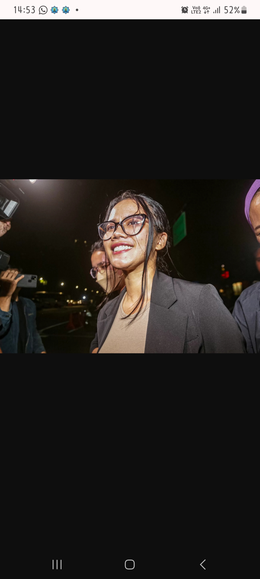 Dalam kasus produksi film porno rumah produksi Kelas Bintang, selebgram Fransisca Candra Novita Sari alias Siskaeee divonis satu tahun penjara oleh hakim Pengadilan Negeri Jakarta Selatan.