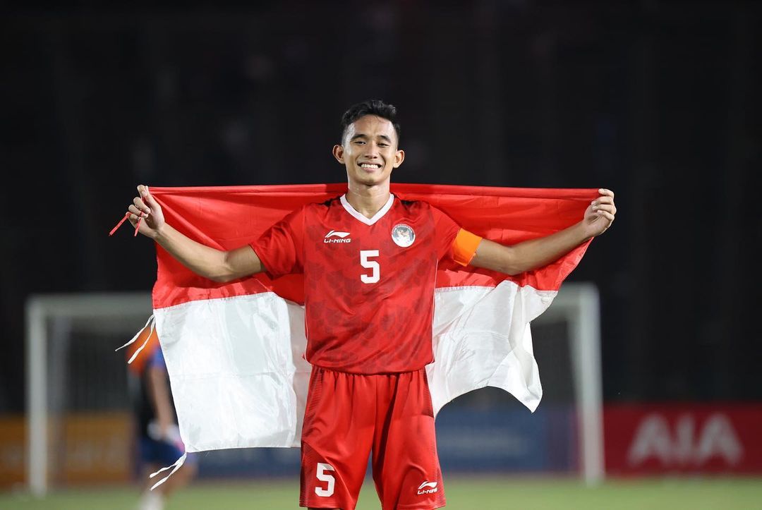 BEK ANDALAN: Rizky Ridho berseragam Timnas Indonesia.