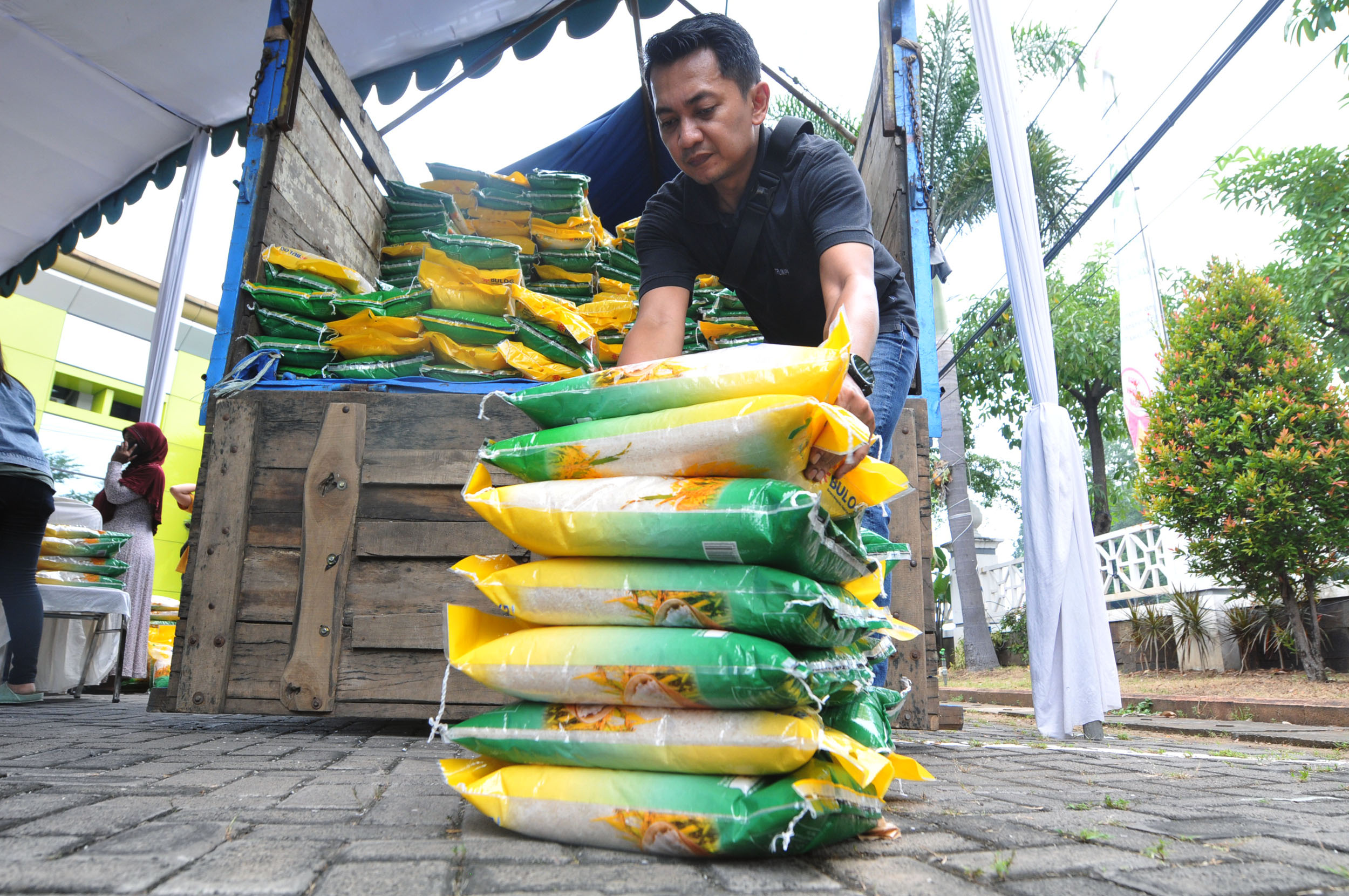 Pembentukan BUMD Pangan di Jatim diperlukan untuk mendorong perputaran ekonomi dari komoditas pangan yang dihasilkan Jatim.