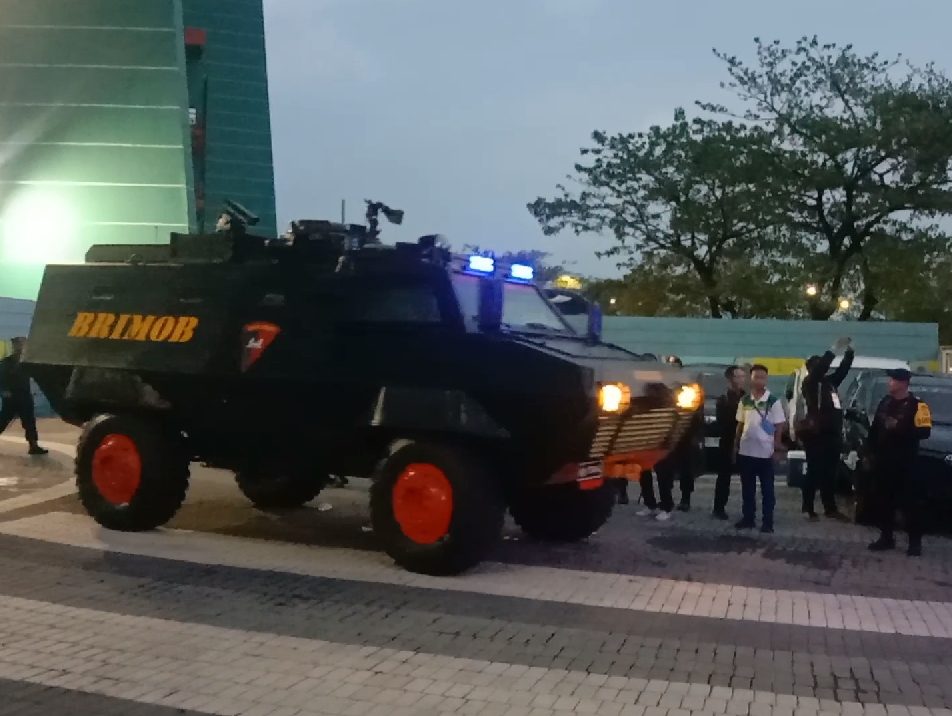 Rantis disiapkan untuk mengangkut skuad Arema FC kembali ke hotel.