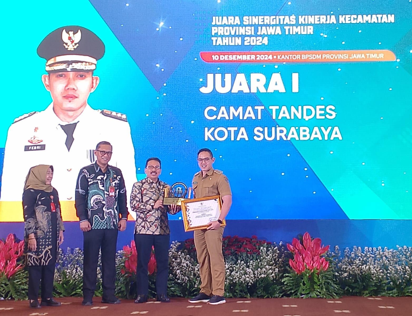 APRESIASI: Penghargaan Sinergisitas Kecamatan 2024 diberikan Pemprov Jatim kepada kecamatan dan kabupaten/kota terbaik dalam pengembangan inovasi.