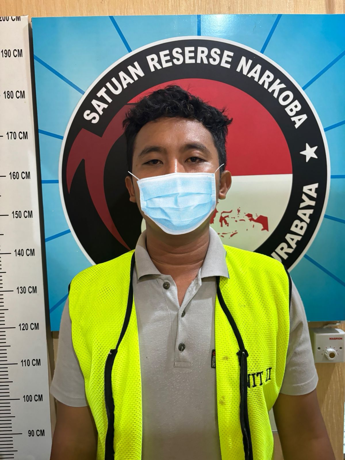 Tersangka pengedar narkoba ditangkap di Waru Sidoarjo. (IST)