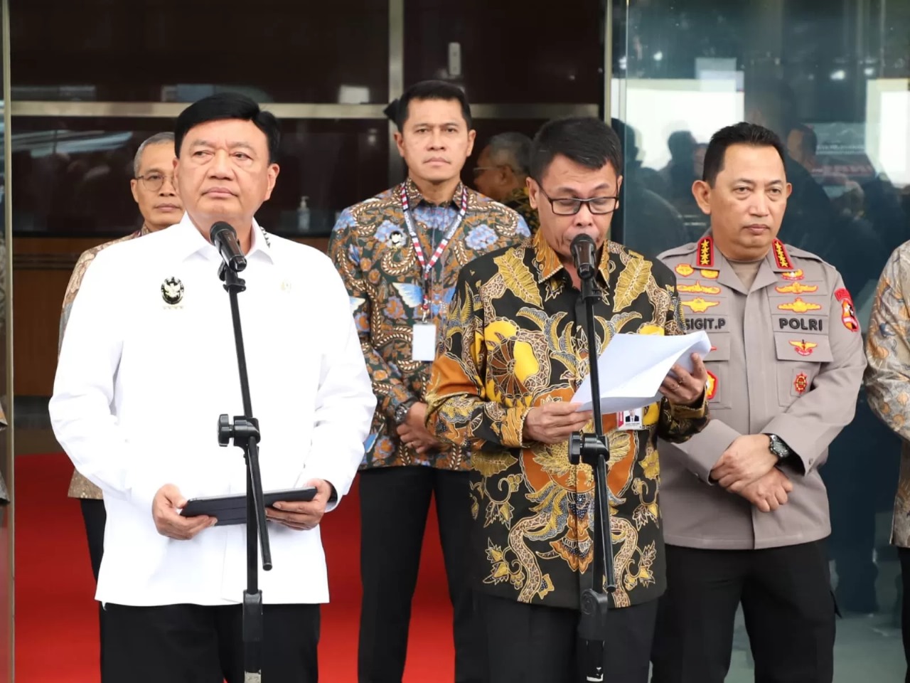 Menko Polkam Budi Gunawan bersama Ketua KPK Nawawi Pomolango dan Kapolri Jenderal Listyo Sigit Prabowo saat peringatan Hari Antikorupsi Sedunia 2024.