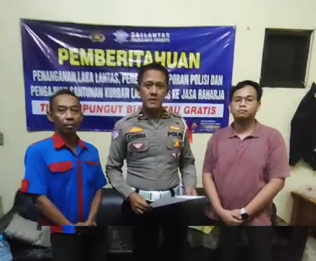 Sopir bus dan mobil Wuling saat berada di Satlantas Polrestabes Surabaya. Mereka sepakat damai usai insiden di Tol Tandes Barat. (IST)