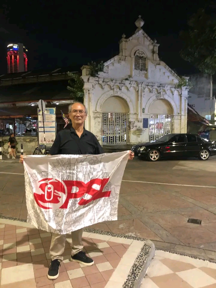 Stefanus Nuradhi aktivis PSL Surabaya berada di kawasan wisata heritage Penang, Malaysia. (IST)