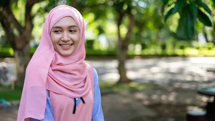 Ilustrasi wanita berhijab.