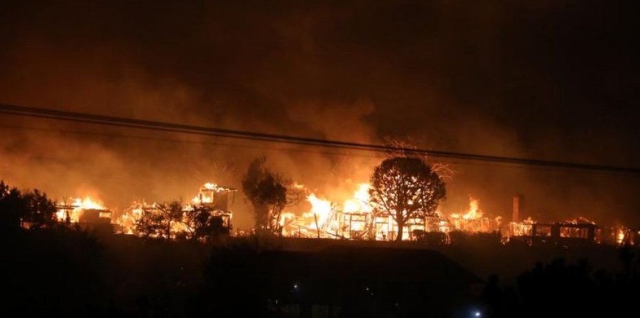 Situasi kebakaran hutan dan lahan di Los Angeles County.
