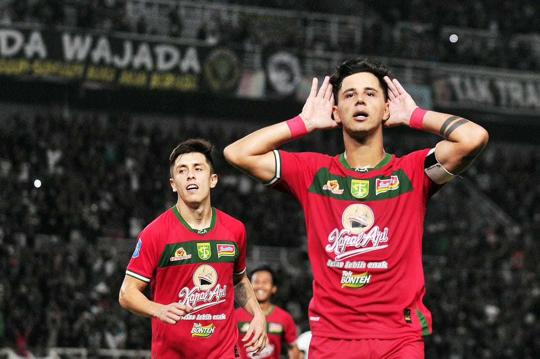 Bruno Moreira Soares berhasil memecahkan rekor sebagai pemain asing yang paling sering tampil di Liga Indonesia dengan jumlah 76 pertandingan. (Andy Satria/Radar Surabaya)
