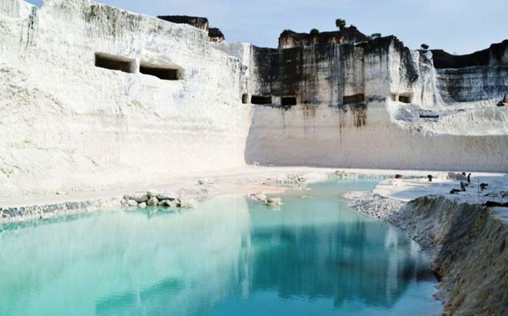 Wisata hidden gems Bukit Jaddhih di Madura, Jawa Timur.