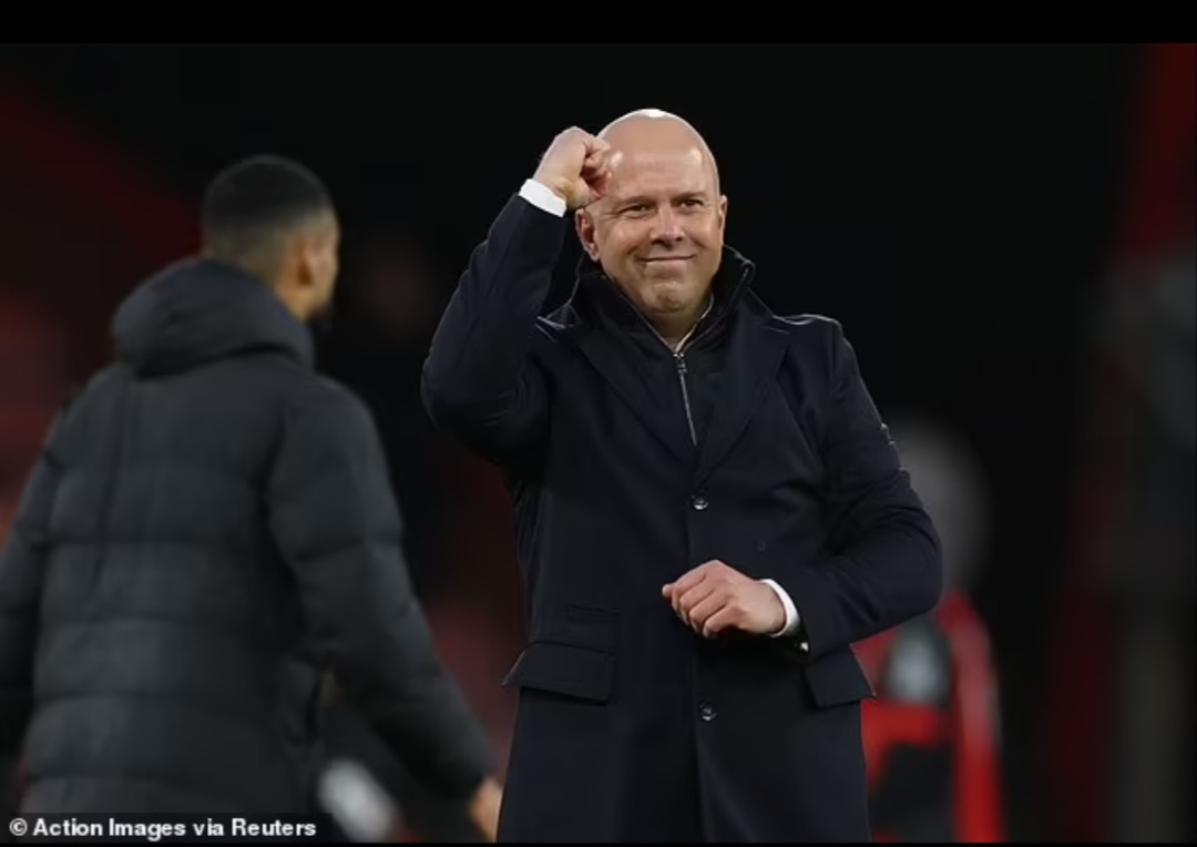 Tim asuhan Arne Slot kini unggul sembilan poin dari Arsenal yang berada di posisi kedua.