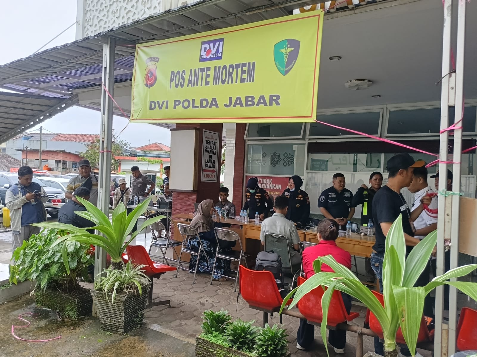 Posko DVI di RSUD Ciawi dibuka untuk mempercepat identifikasi korban kecelakaan beruntun di Gerbang Tol Ciawi.
