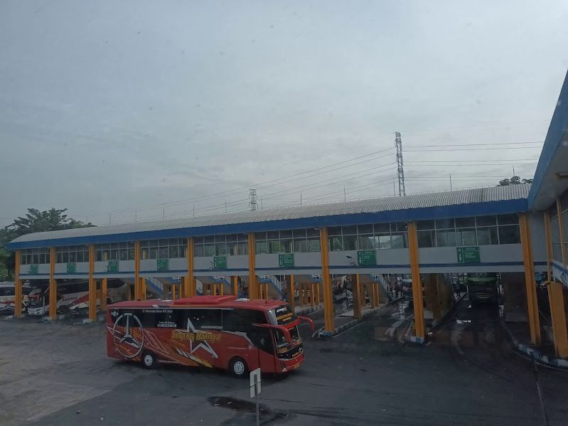 TERMINAL: Lapangan usaha yang mengalami pertumbuhan signifikan selama tahun 2024 adalah transportasi dan pergudangan yang tumbuh sebesar 9,50 persen.