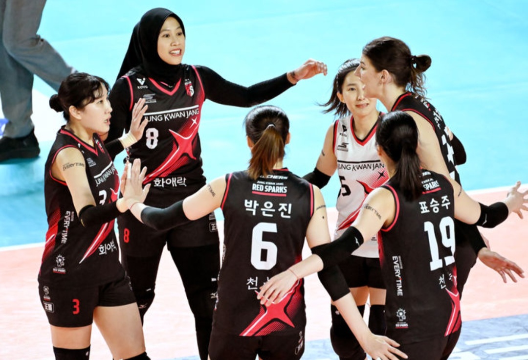 Double Gun Red Sparks Megawati Hangestri Pertiwi dan Vanja Bukilic masing-masing mencetak 26 dan 28 poin.