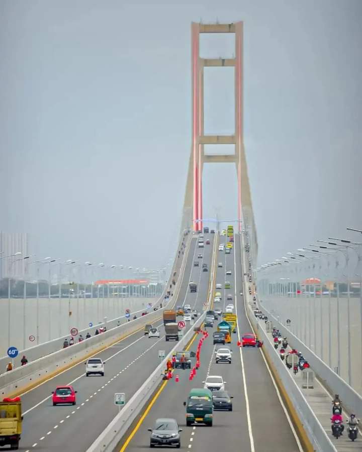Jembatan Suramadu