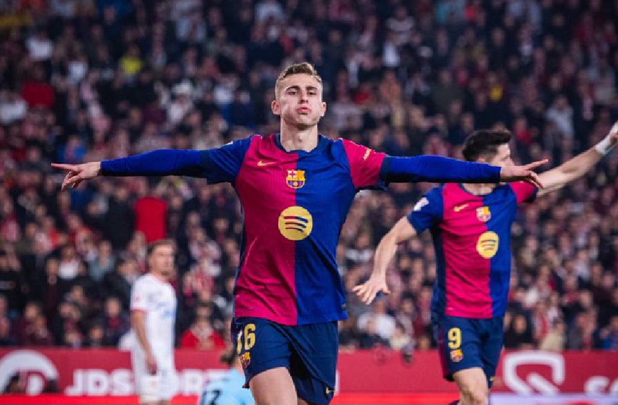 Fermin Lopez cetak gol kedua Barcelona saat menumbangkan Sevilla 4-1.
