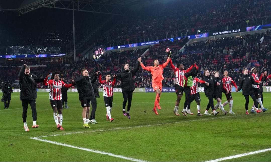 PSV tidak pernah menang dalam enam pertandingan kompetisi klub UEFA sebelumnya melawan tim Italia, seri dua kali dan kalah empat kali, sebelum kemenangan 3-1 atas Juventus.