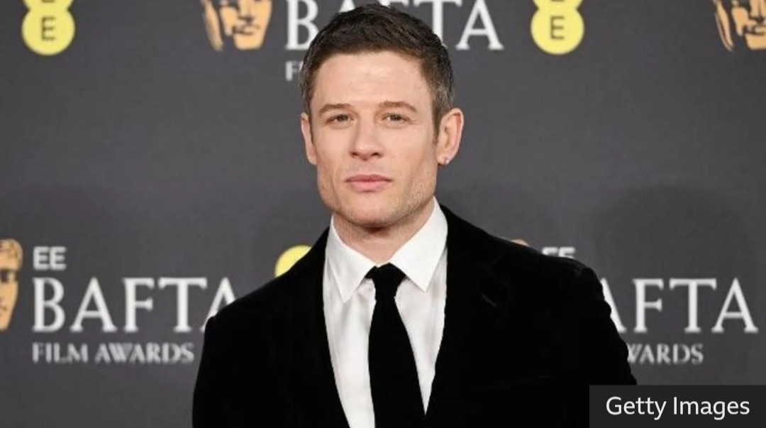 James Norton ternyata juga banyak dijagokan jadi next 007.