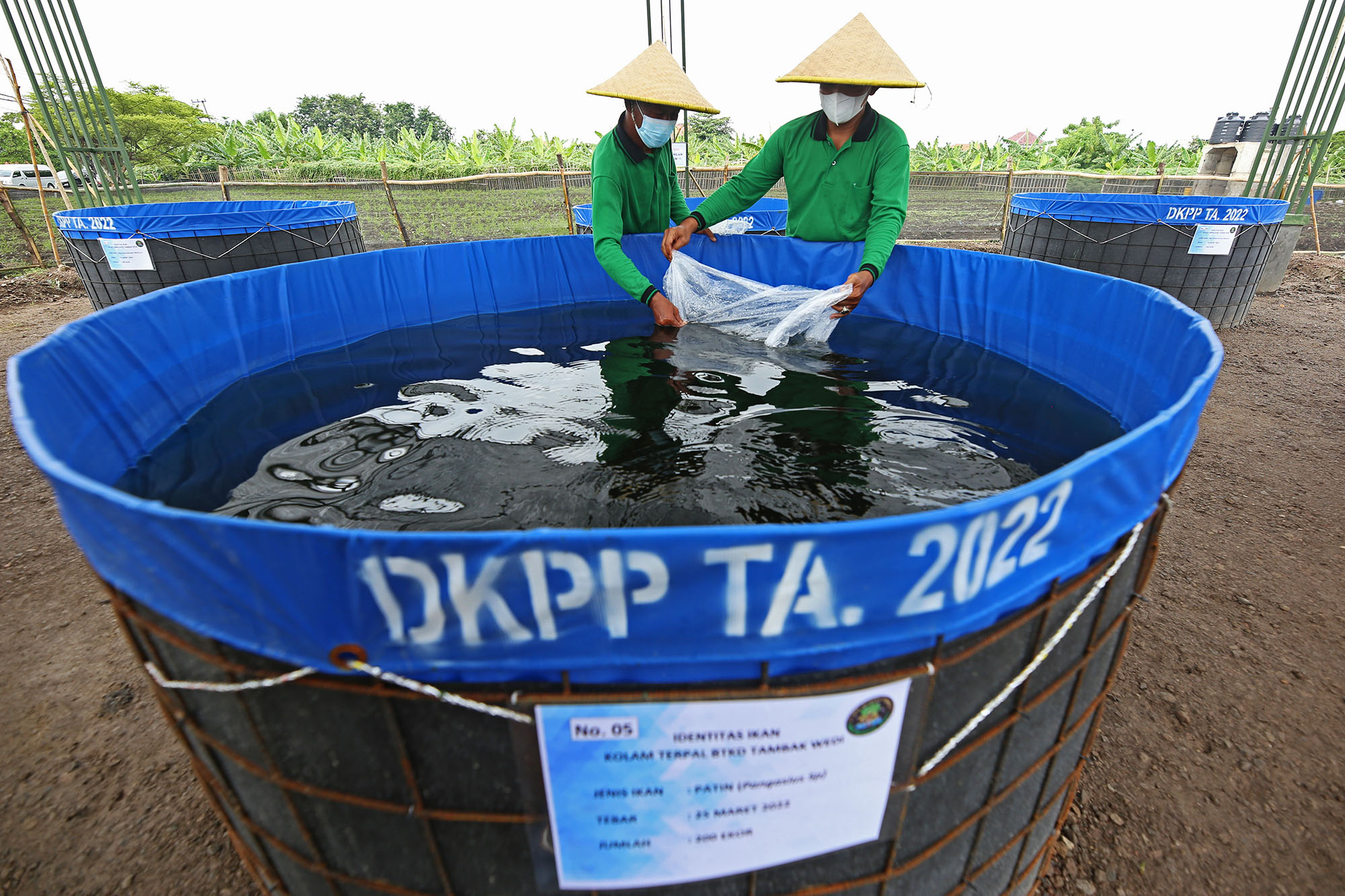 BUTUH PERAN SEMUA PIHAK: Program Padat Karya menjadun salah satu jurus Pemkot Surabaya dalam menangani kemiskinan.
