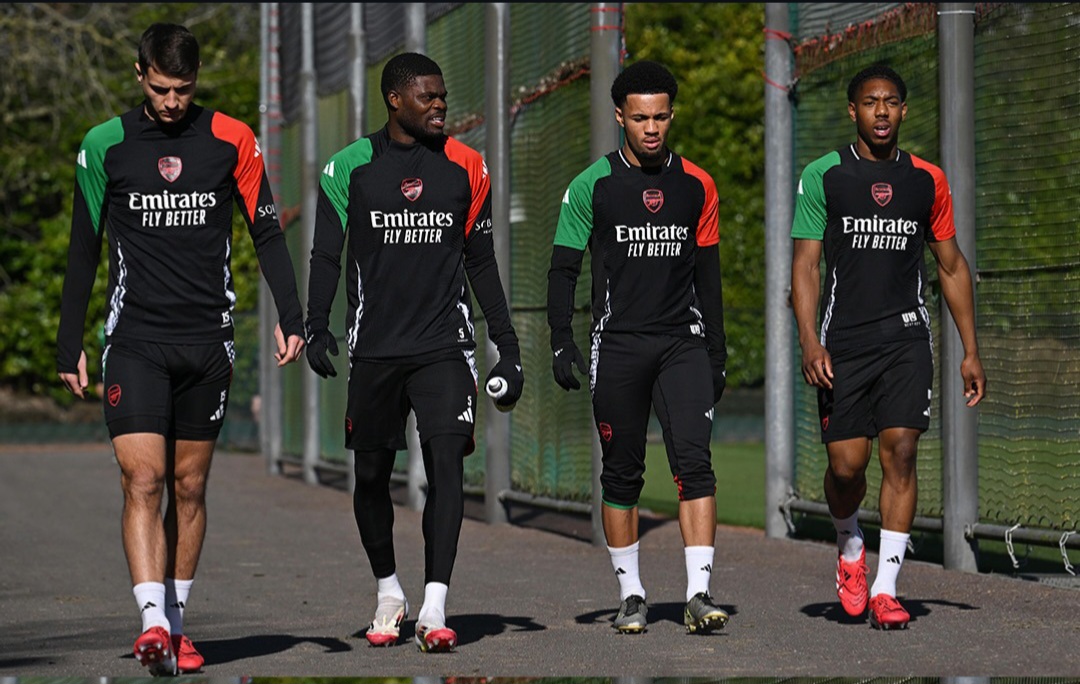 Skuad Arsenal di tengah keterbatasan karena cedera pemain optimistis kalahkan PSV Eindhoven.