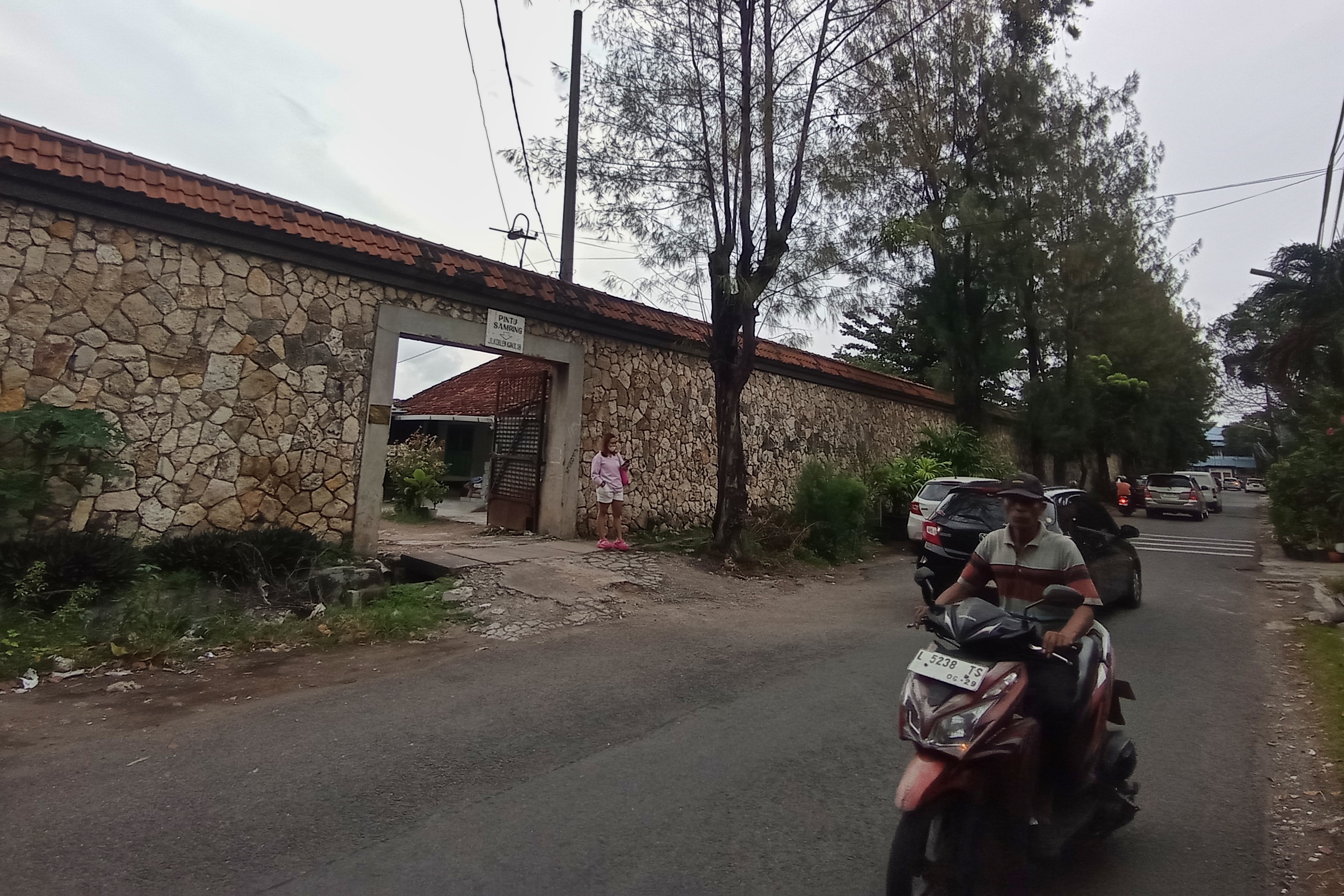 Benjara penjara Belanda di Koblen, Surabaya dibangun dengan bebatuan indah dan bernilai seni.&nbsp;