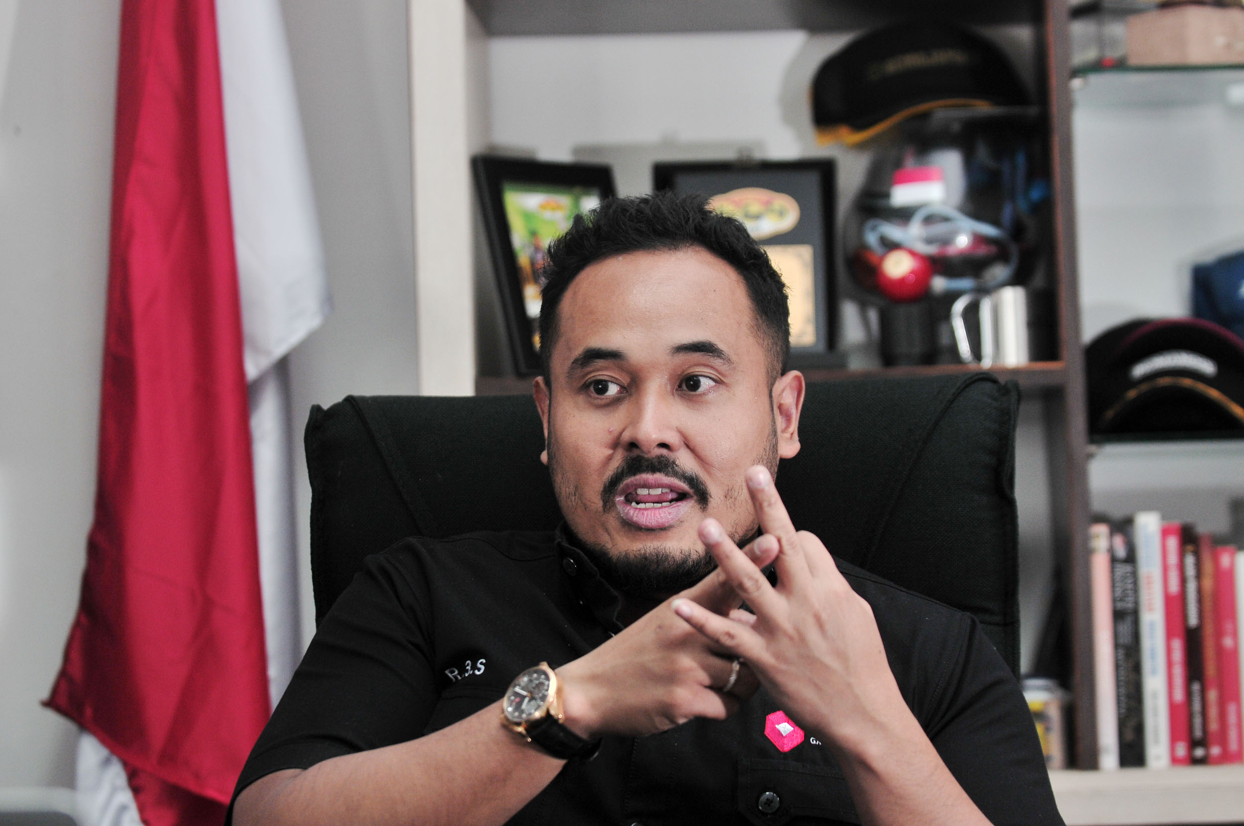 Presiden PS Mojokerto Putera, Raja Siahaan.