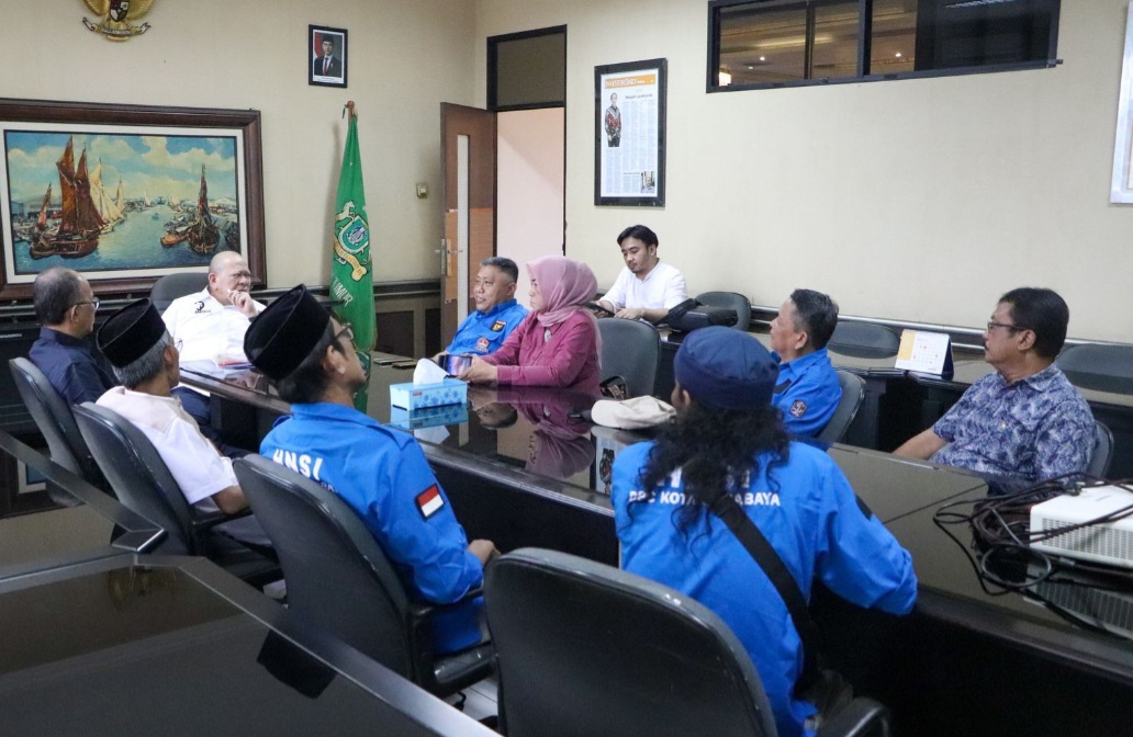 Himpunan Nelayan Seluruh Indonesia mengadu ke AA LaNyalla Mahmud Mattalitti terkait pembangunan SWL yang dikhawatirkan merusak lingkungan.
