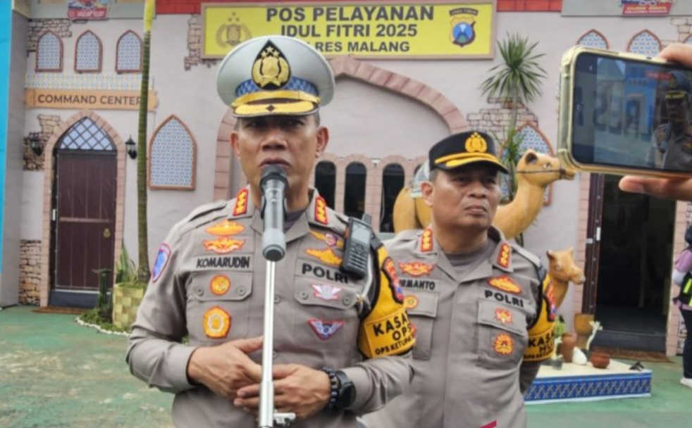 Dirlantas Polda Jawa Timur, Kombes Pol. Komarudin, mengonfirmasi penutupan jalur penyeberangan Ketapang-Gilimanuk ini untuk memberikan penghormatan kepada umat Hindu yang tengah melaksanakan Nyepi.