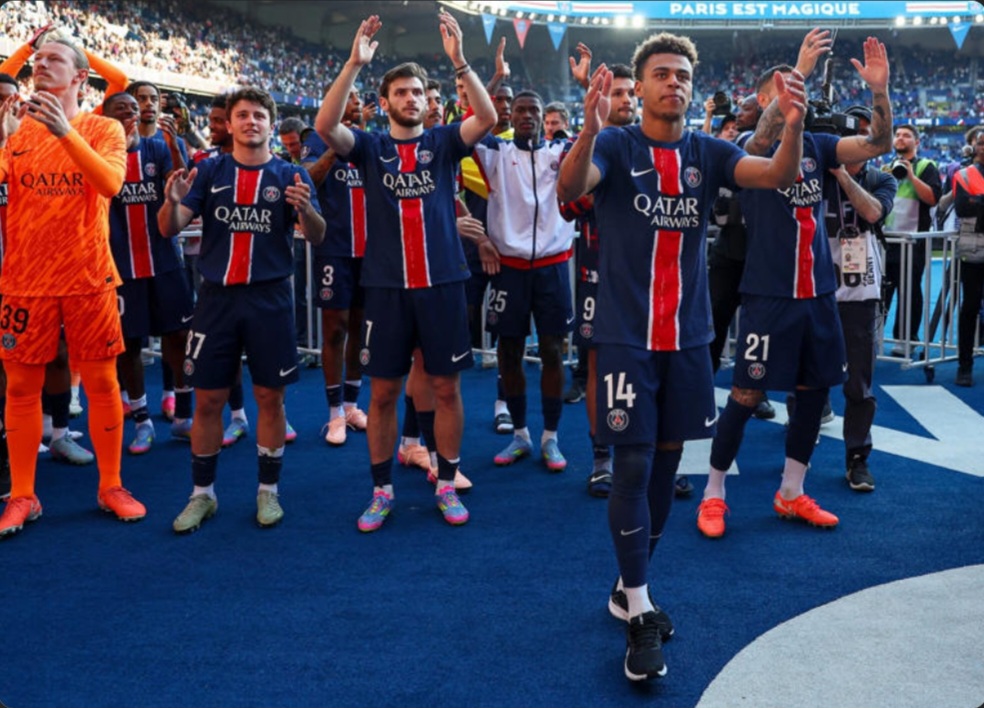 Paris Saint-Germain berhasil mengamankan gelar Ligue 1 keempat berturut-turut setelah menang tipis 1-0 melawan Angers di Parc des Princes.