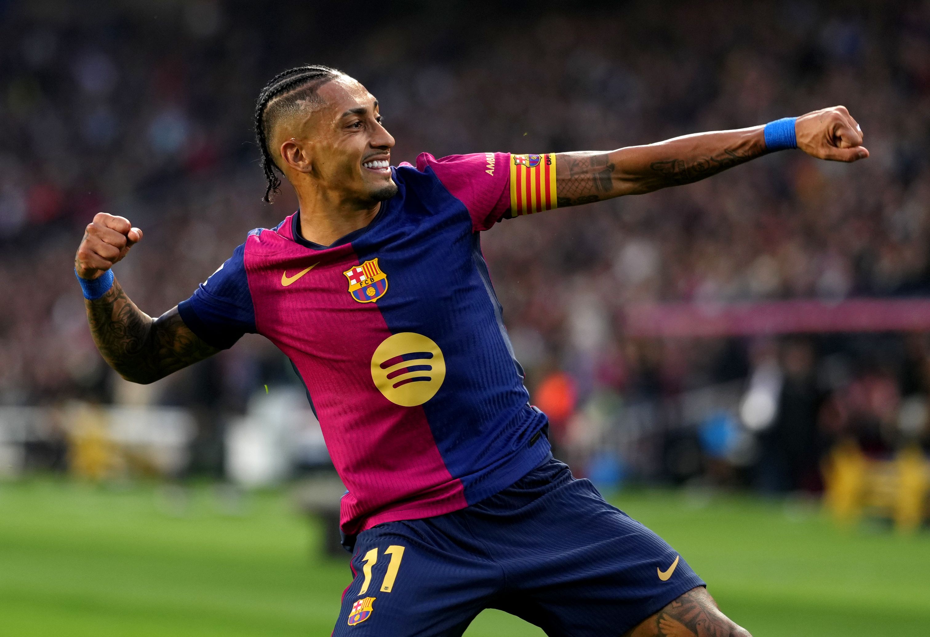 Raphinha akan mengejar rekor golnya di Liga Champions untuk melebihi yang pernah dicapai Lionel Messi.