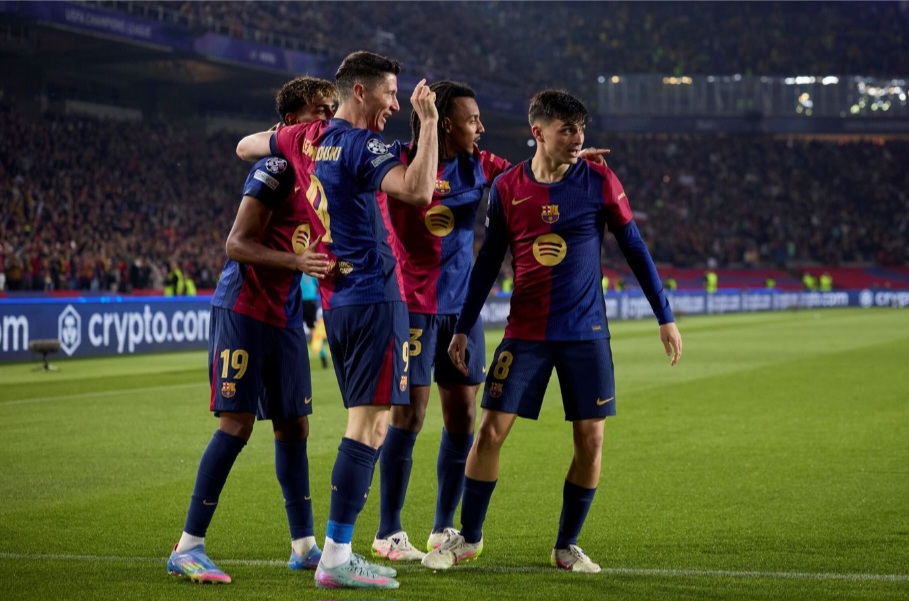 Satu kaki Barcelona sudah berada di semifinal Liga Champions.