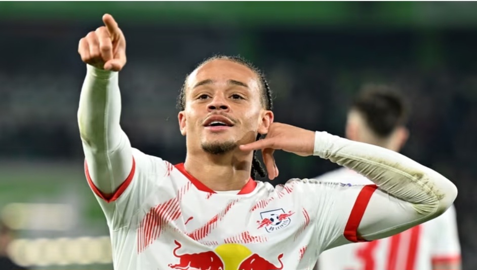 Xavi Simons dari Leipzig merayakan golnya selama pertandingan sepak bola Bundesliga antara VfL Wolfsburg dan RB Leipzig di Volkswagen Arena, Wolfsburg, Jerman Kredit: AP/Swen Pf&ouml;rtner
