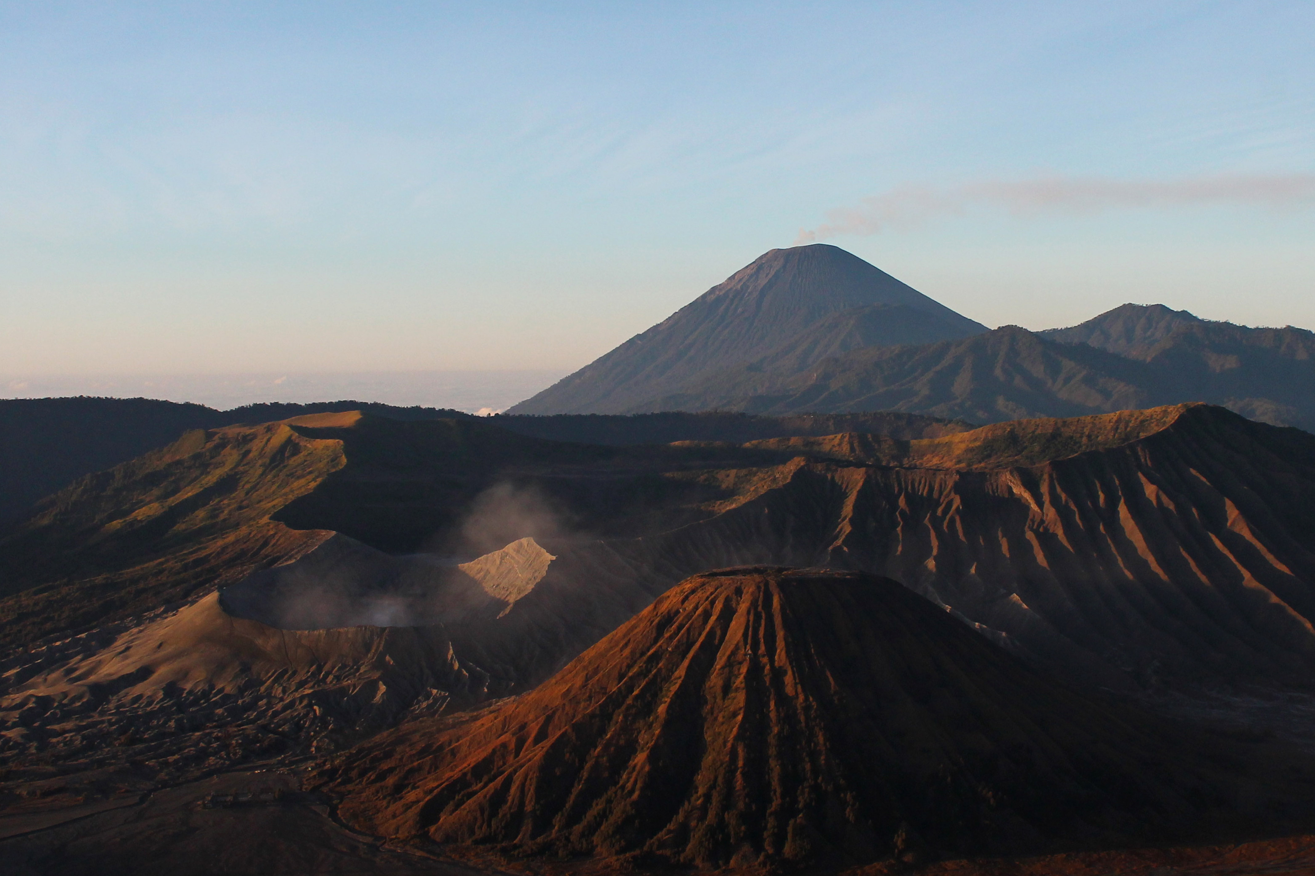 INDAH: Bromo menjadi salah satu gunung eksotis yang ada di Jawa Timur.