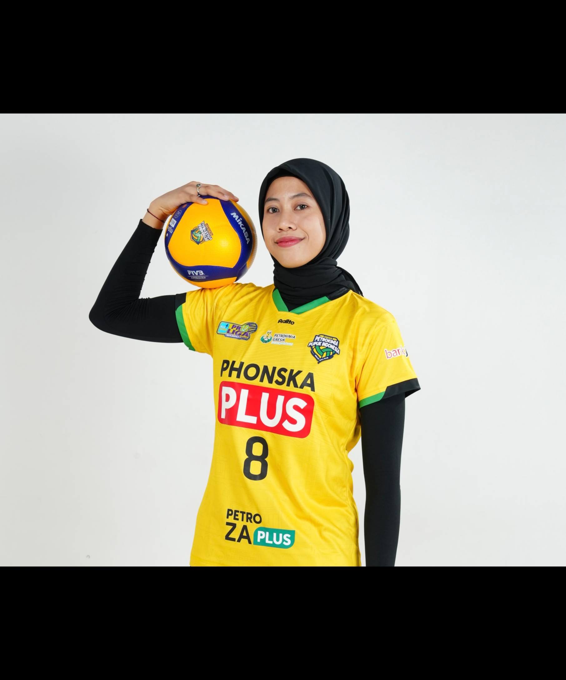 Resmi Bergabung : Megawati Hangestri Pertiwi resmi bergabung dengan Gresik Petrokimia Pupuk Indonesia.