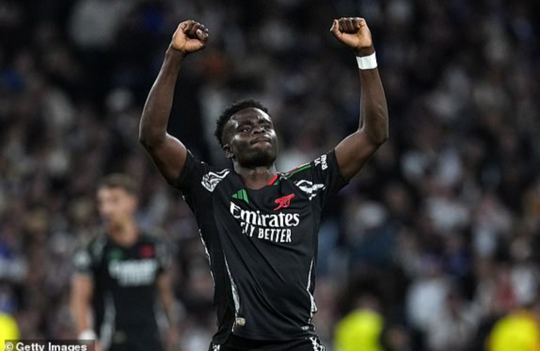 Bukayo Saka cetak gol pertama kemenangan Arsenal.