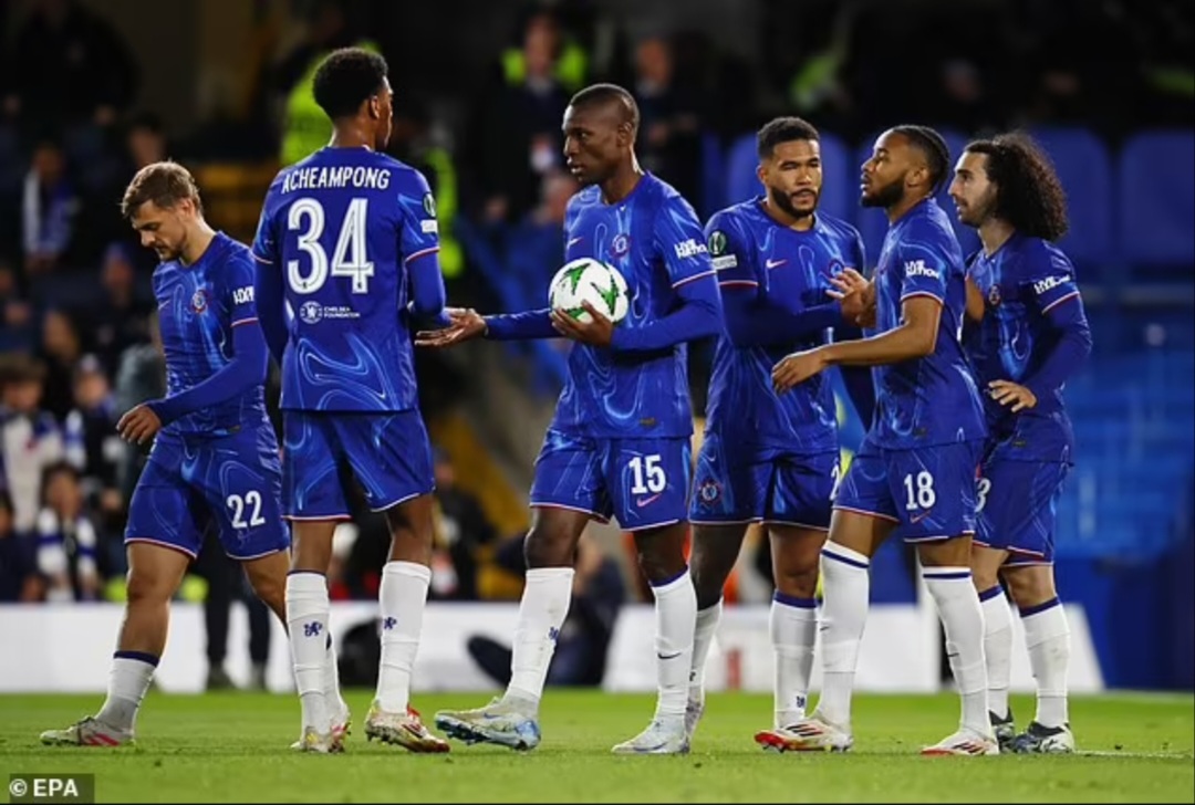 The Blues Chelsea berhasil melaju ke babak semifinal Liga Konferensi meski kalah 2-1 pada Jumat dini hari WIB.