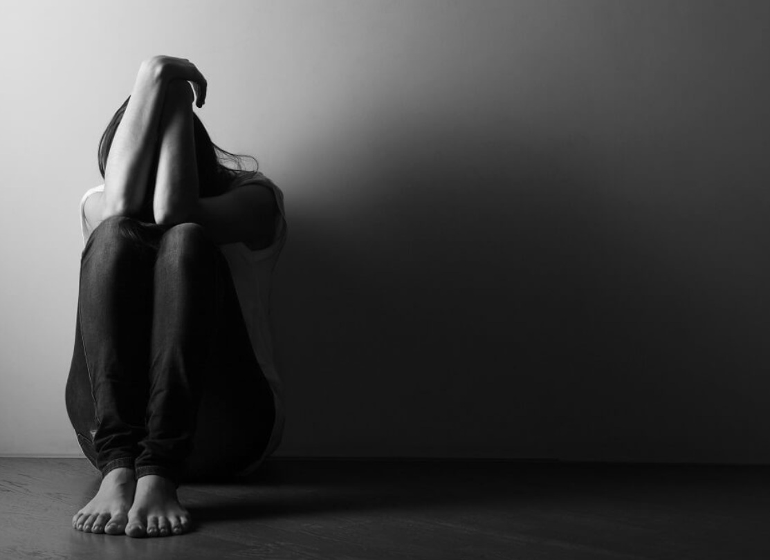 Beberapa waktu belakangan kasus pengakhiran nyawa di kalangan mahasiswa terjadi, kondisi psikologis dan kurangnya dukungan emosional diperkirakan menjadi penyebabnya.