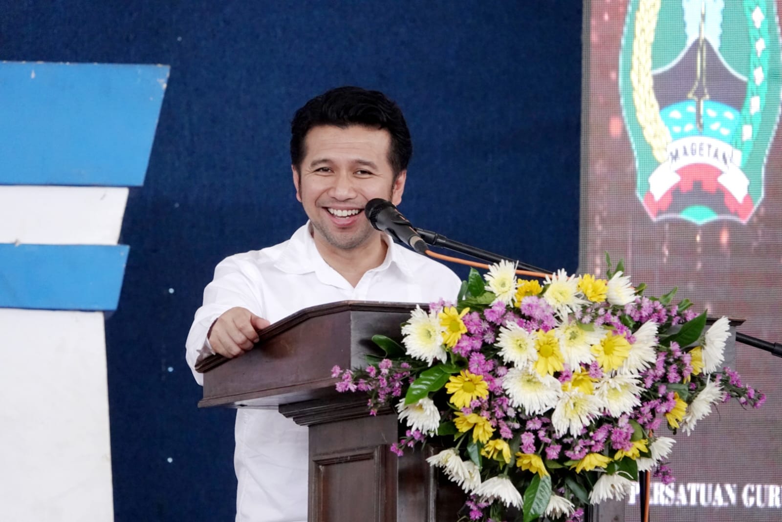 Wagub Jatim Emil Elestianto Dardak berharap agar kesejahteraan guru di Jatim terus meningkat, termasuk pengangkatan jadi PNS dan PPPK.